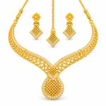 Women's Gold-Tone Traditional Necklace Set with Matching Earrings & Maang Tikka – Elegant Ethnic Jewellery Set